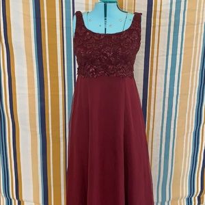 Maroon Prom Dresses for Sale up to 90% Off: Poshmark